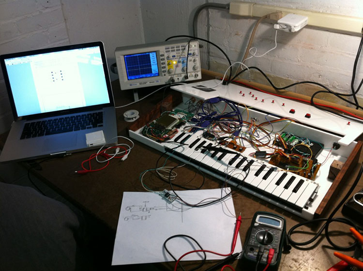 synthesizer4.jpg