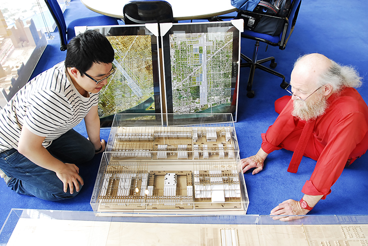 런던 리처드로져스 건축 사무실 _ 건축가 Mike Davies (2).JPG