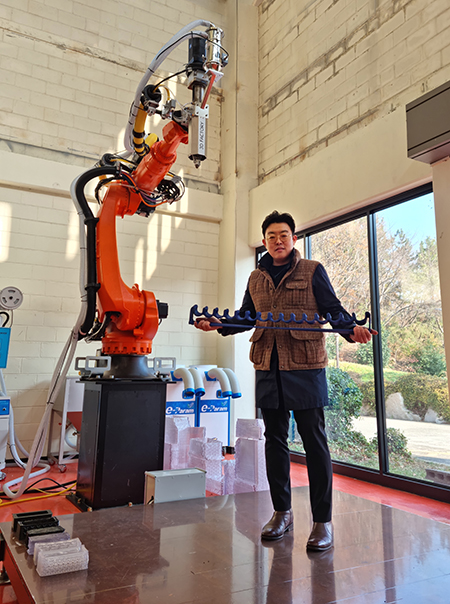 로봇 3D 프린팅 연구 장비와 김범관 교수 연구실 (3)-2.jpg