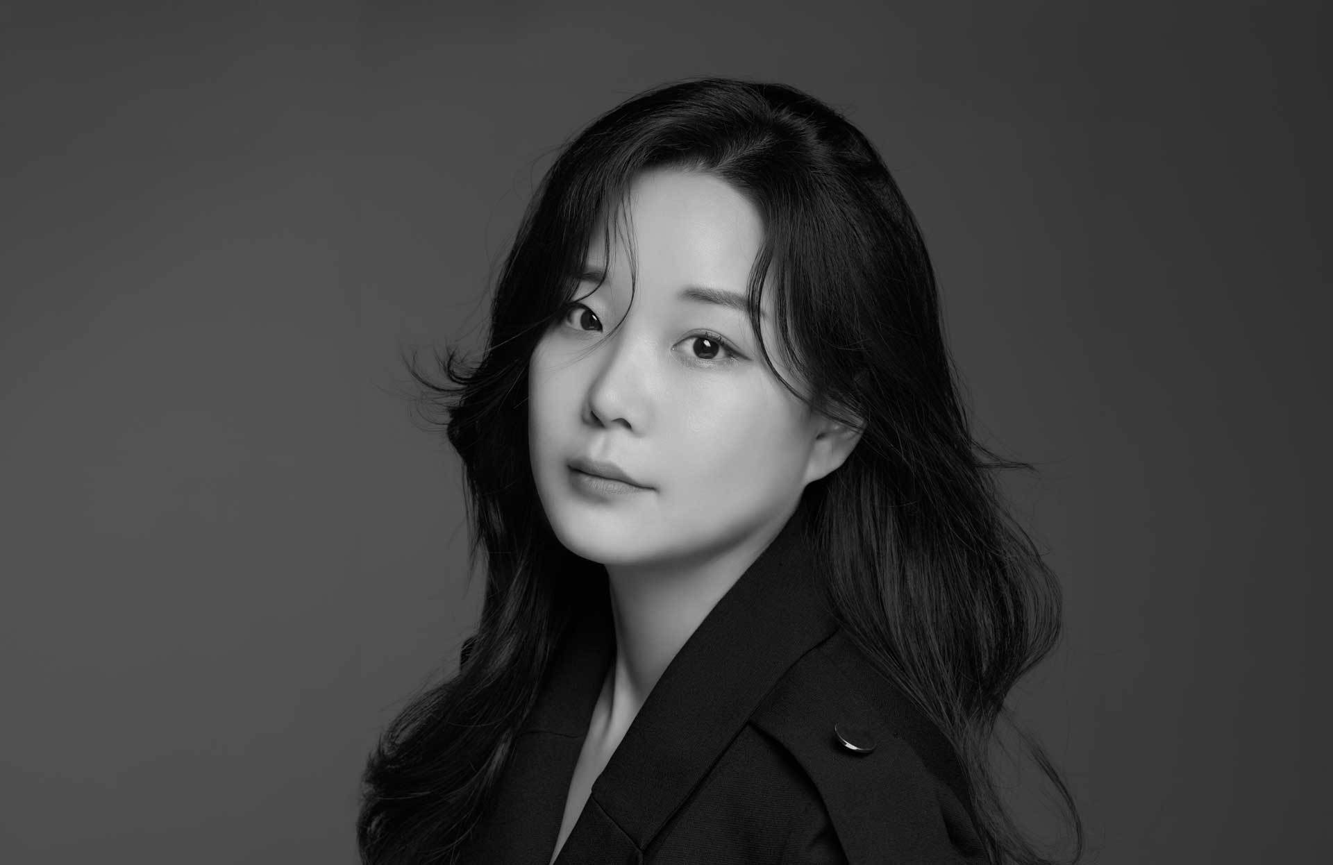 플루에잇스튜디오-_한송이-대표.jpg