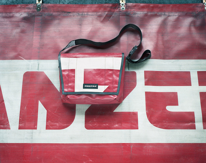 noe-flum-15_tasche-auf-plane_rgb - 복사본.jpg