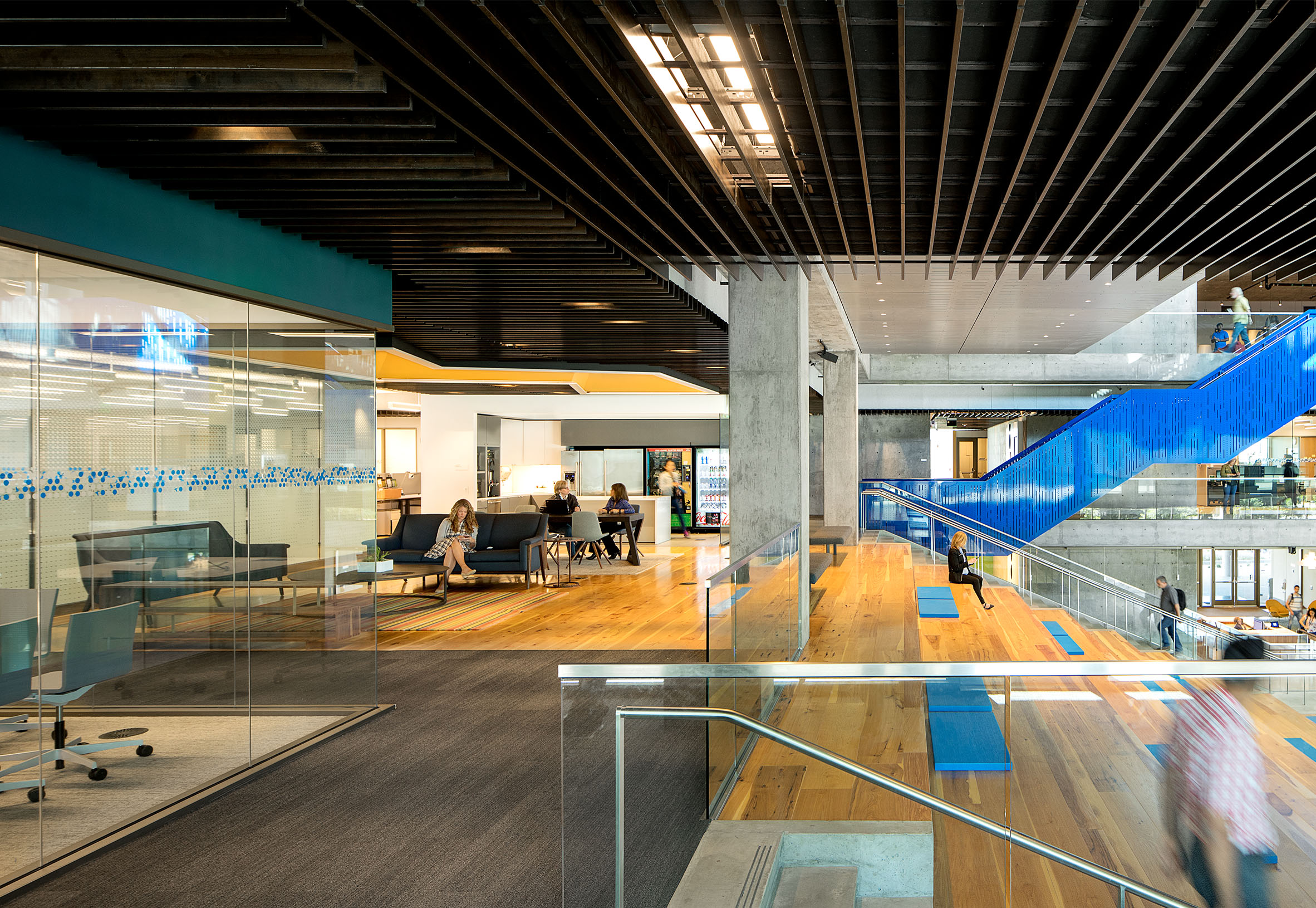 Intuit-2364-Interior-Lobby-Stairs.jpg